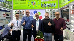 CHINAPLAS 2026 盛大启幕｜青岛中新华美携高性能改性塑料硬核亮相，签约不断