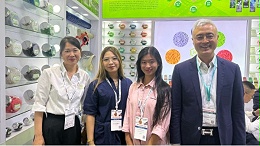 直击国际橡塑展现场：多国客户专程到中新华美展位看料合作！改性塑料实力圈粉