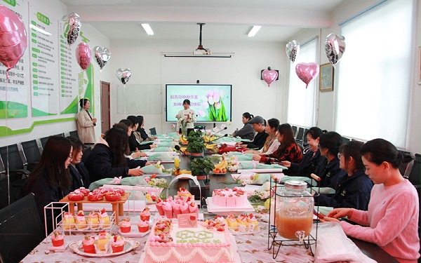 女神节插花活动现场